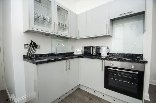 Photo 7 - Sea Breeze Apartment Central by Brighton Holiday Lets