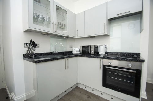 Photo 7 - Sea Breeze Apartment Central by Brighton Holiday Lets