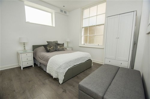 Photo 4 - Sea Breeze Apartment Central by Brighton Holiday Lets