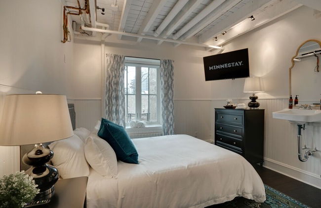 Downtown Rockstar Residence - Photo 4