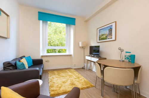 Foto 6 - Homely 1 Bedroom Flat Near Haymarket Station