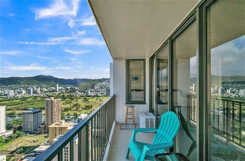 Photo 26 - Standard Ocean View Condo - 35th floor views, Free parking & Wifi by Koko Resort Vacation Rentals