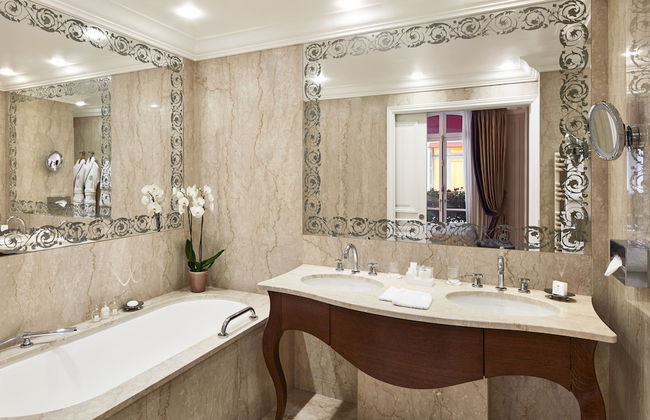 Hôtel Plaza Athénée - Dorchester Collection - Foto 69