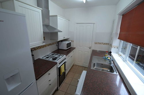 Photo 10 - Spacious Apartment in Coventry near Belgrade Theatre