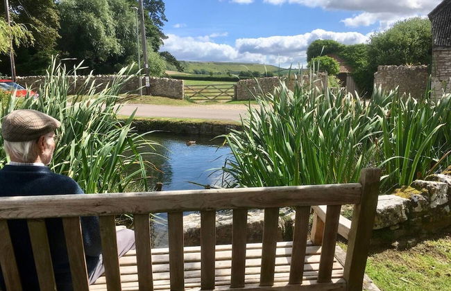 Idyllic Riverside Cottage in Dorset - Foto 9