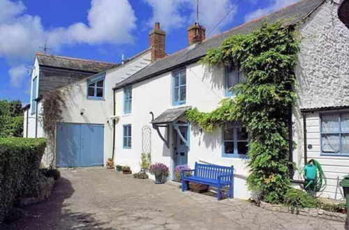 Photo 25 - Idyllic Riverside Cottage in Dorset