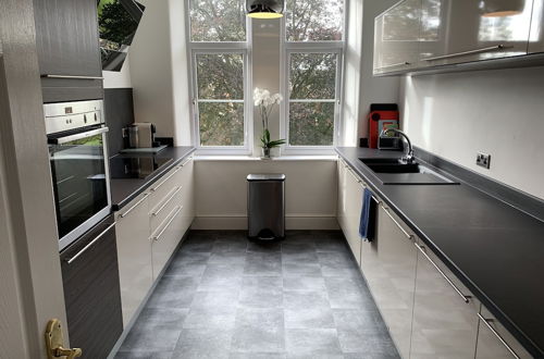 Photo 8 - Stylish 3 Bed Apartment in Bristol