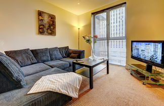 Photo 1 - Location Spacious Apartment With Parking