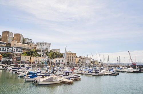 Foto 14 - Harbour Breeze - Contemporary Waterside Bolthole on Torquay s Iconic Marina