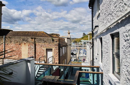 Foto 1 - Harbour Breeze - Contemporary Waterside Bolthole on Torquay s Iconic Marina