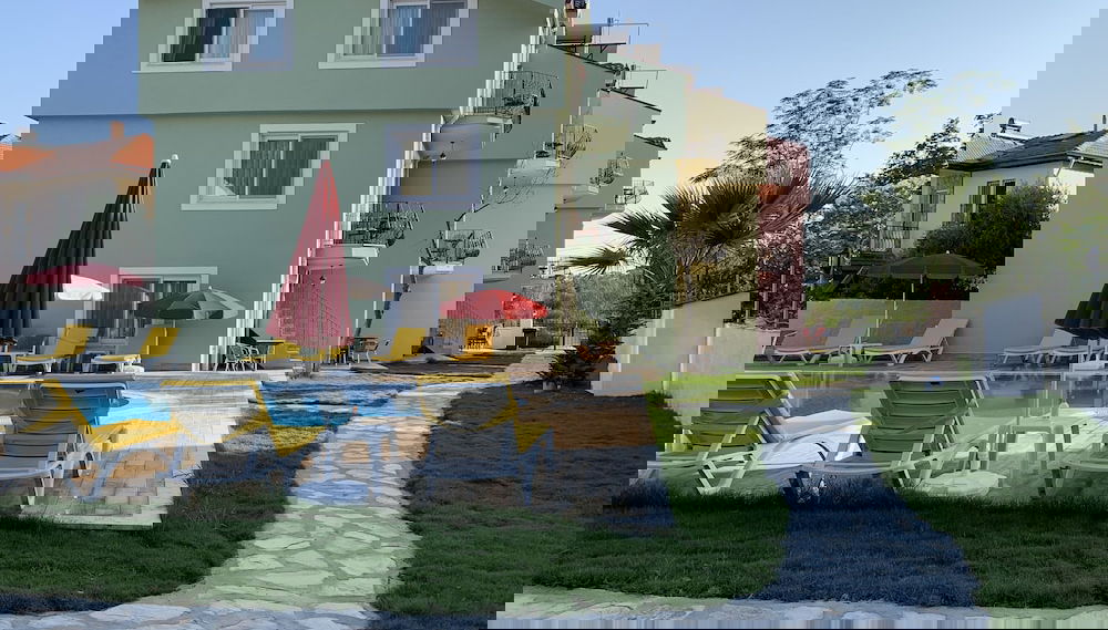 Primary image