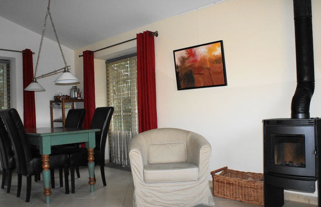 Detached Holiday Home With Shared Pool and Views - Foto 13