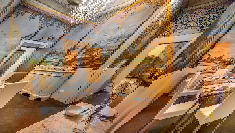 Primary image