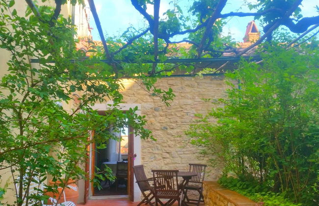 Romantic Getaway With Views - Photo 27