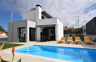 Foto 1 - Lavish Villa in Foz do Arelho With Private Swimming Pool