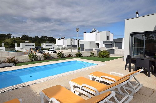 Foto 19 - Lavish Villa in Foz do Arelho With Private Pool