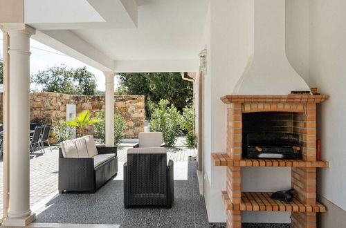 Foto 13 - Wonderful Villa in Ferreira do Zezere With Private Pool