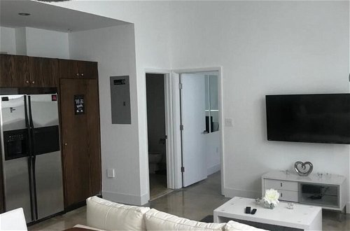 Photo 10 - Apartment With one Bedroom in Miami Beach, With Enclosed Garden and Wifi - Near the Beach