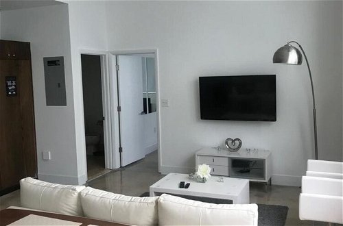 Foto 13 - Apartment With one Bedroom in Miami Beach, With Enclosed Garden and Wifi - Near the Beach