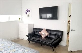 Foto 2 - Apartment With one Bedroom in Miami Beach, With Enclosed Garden and Wifi - Near the Beach