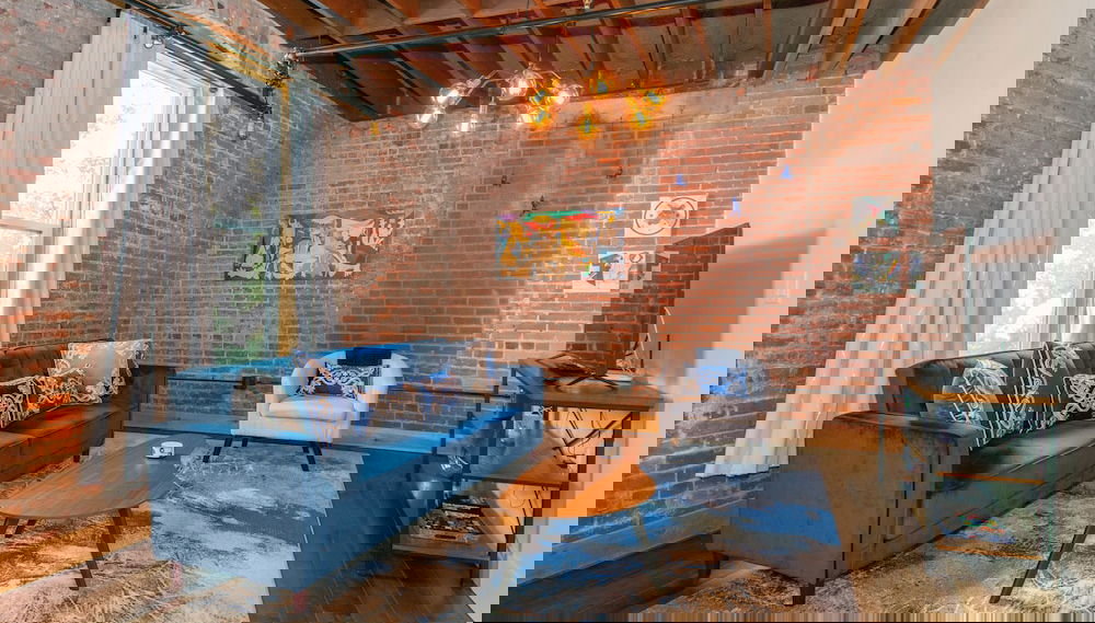 Primary image