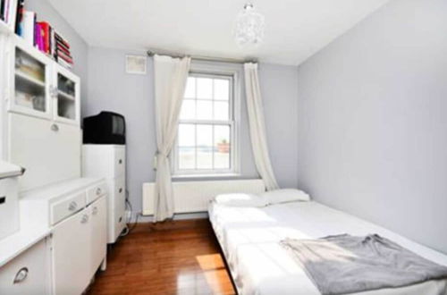 Foto 1 - Stylish 2 Bed Between Camden Town & Primrose Hill