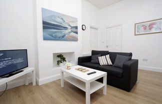 Photo 1 - Kirkstall Serviced Apartments Leeds