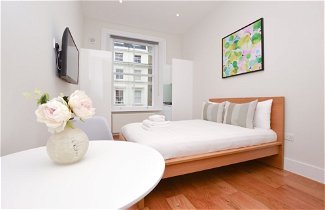 Foto 1 - Queensborough Terrace Service Apartments by Concept Apartments