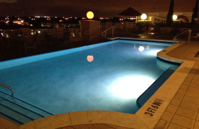 Towers of Dadeland by Miami Vacations - Foto 33