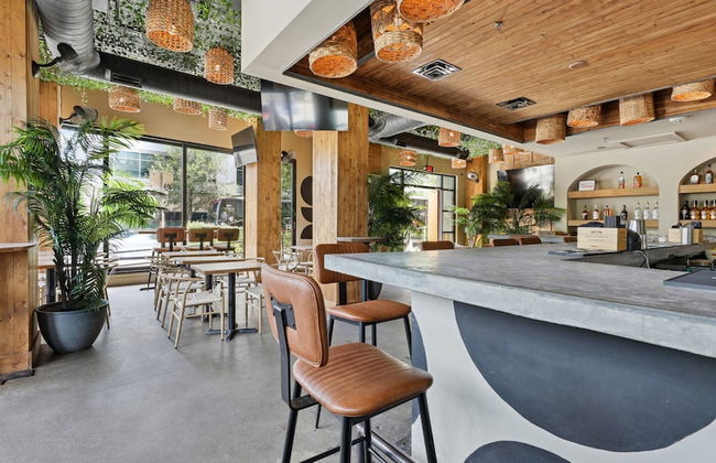 Sentral East Austin at 1630 E. Sixth - Foto 26