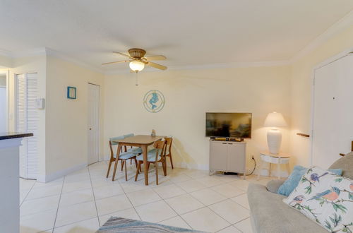 Photo 15 - St Pete Beach Condo w/ Patio & Community Pool