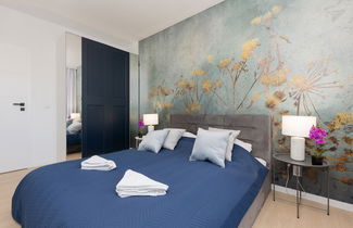 Photo 2 - Lux Apartment by Renters Prestige