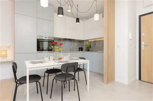 Foto 16 - Lux Apartment by Renters Prestige