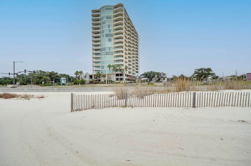 Foto 20 - Resort-style Biloxi Condo: Walk to the Beach