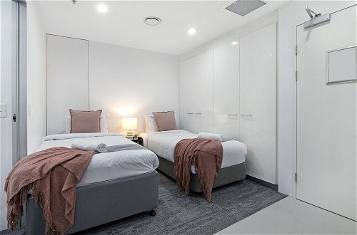 Photo 49 - 1Bed Ocean - Circle on Cavill - Wow Stay