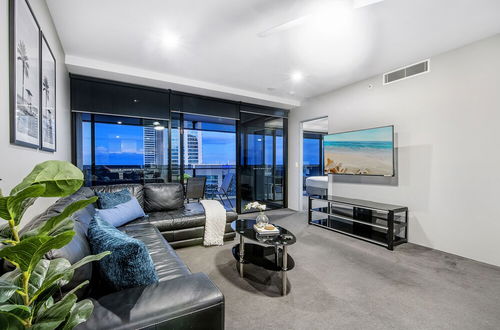 Photo 52 - 1Bed Ocean - Circle on Cavill - Wow Stay