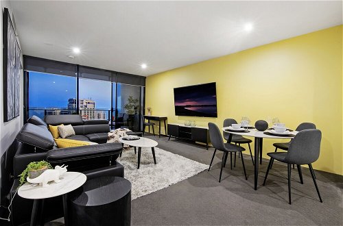 Photo 41 - 1Bed Ocean - Circle on Cavill - Wow Stay