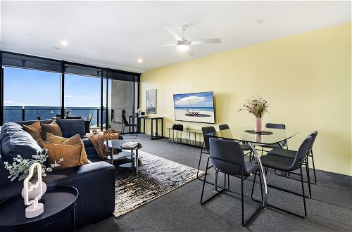 Photo 46 - 1Bed Ocean - Circle on Cavill - Wow Stay