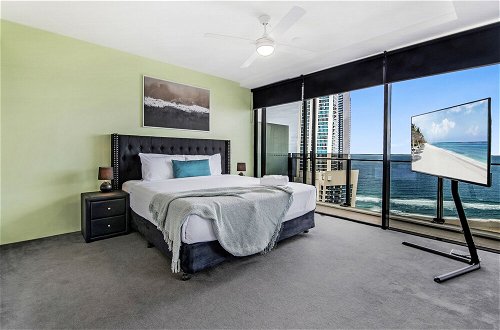 Photo 7 - 1Bed Ocean - Circle on Cavill - Wow Stay