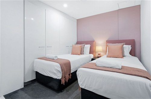 Photo 43 - 1Bed Ocean - Circle on Cavill - Wow Stay