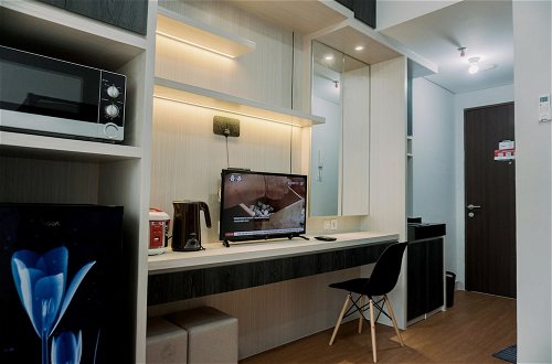 Photo 16 - Cozy Studio (No Kitchen) At Transpark Bintaro Apartment