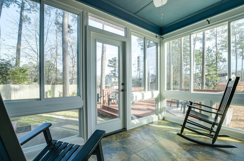 Photo 30 - Lovely Fayetteville Home: Deck & Fireplace