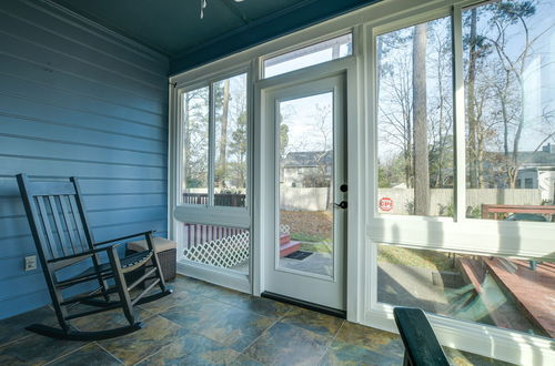 Foto 2 - Lovely Fayetteville Home: Deck & Fireplace