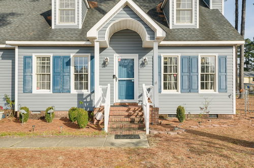 Photo 20 - Lovely Fayetteville Home: Deck & Fireplace