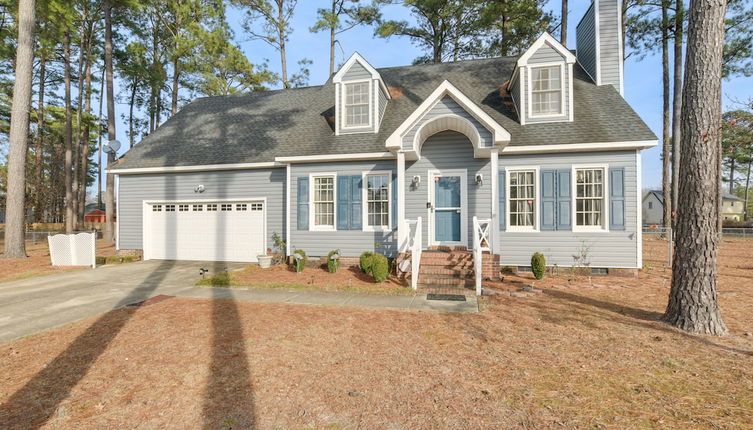 Photo 1 - Lovely Fayetteville Home: Deck & Fireplace