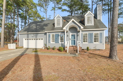 Photo 1 - Lovely Fayetteville Home: Deck & Fireplace