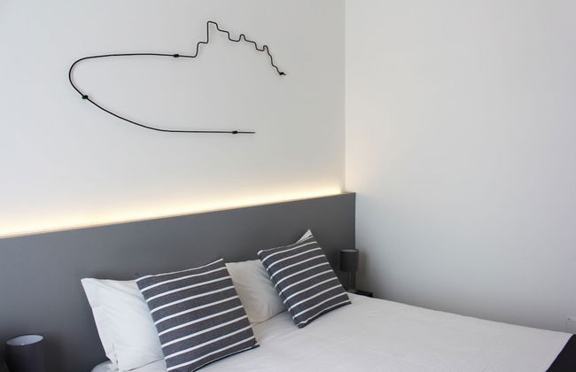 VESUCHARME Suite Luxury Room - Photo 9