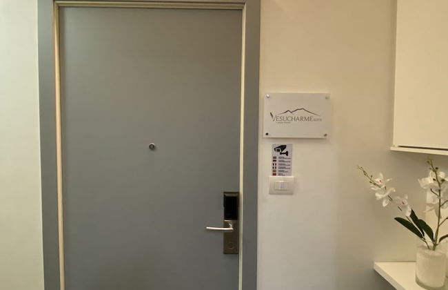 VESUCHARME Suite Luxury Room - Photo 5