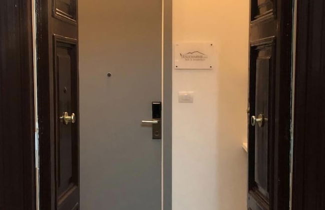 VESUCHARME Suite Luxury Room - Photo 4