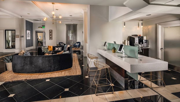 Lobby-Lounge